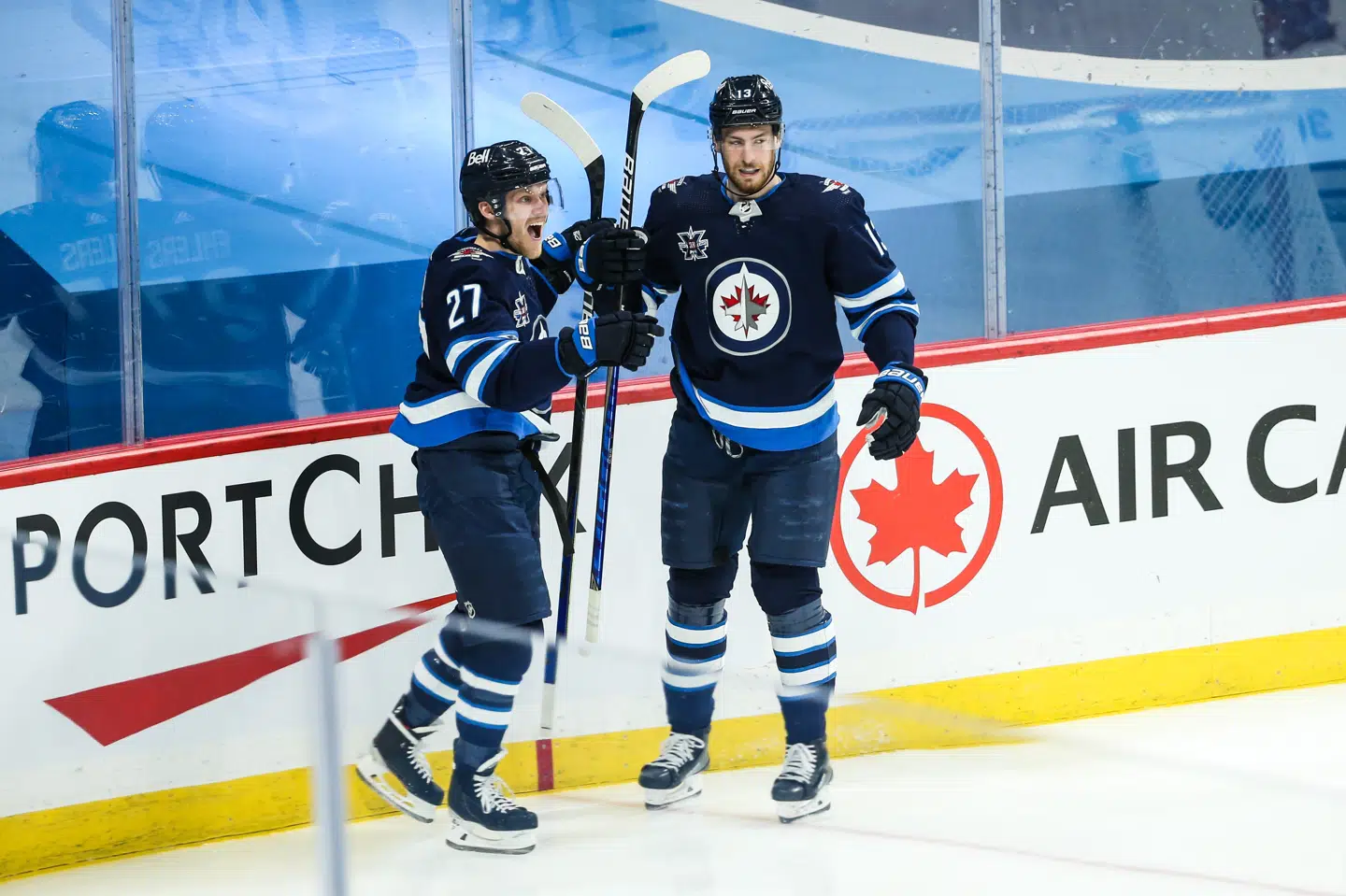 Målfarlige Nikolaj Ehlers (til venstre) må belave sig på en skadespause. Terrence Lee/Ritzau Scanpix