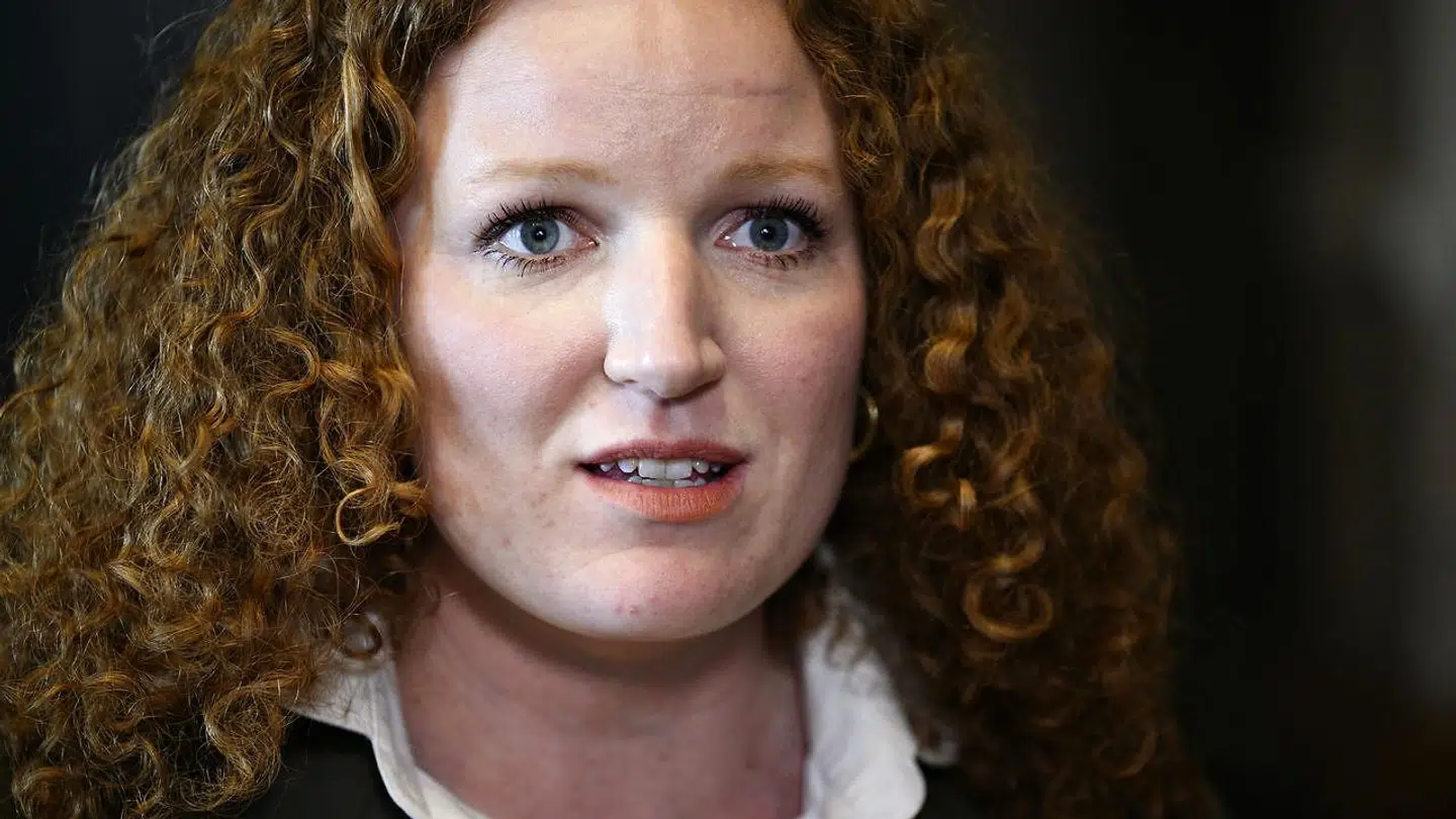 Enhedslistens Rosa Lund vil nu frihedsberøve udvisningsdømte udlændinge, så de ikke kan forlade deres hjem.