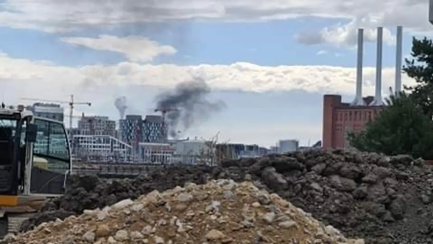 Selvom røgen er kraftig, så er der ifølge Københavns Brandvæsen ikke grund til at frygte den. Foto: Presse-fotos.dk