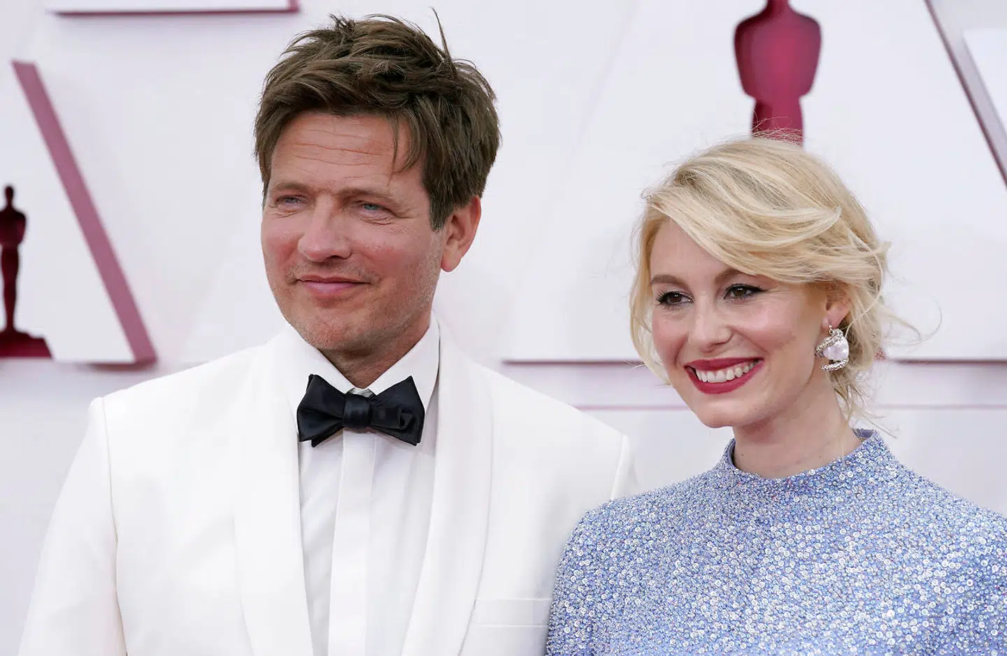Thomas Vinterberg og hans hustru Helene Reingaard Neumann, som også medvirker i filmen, på den røde løber inden årets Oscar-uddeling.