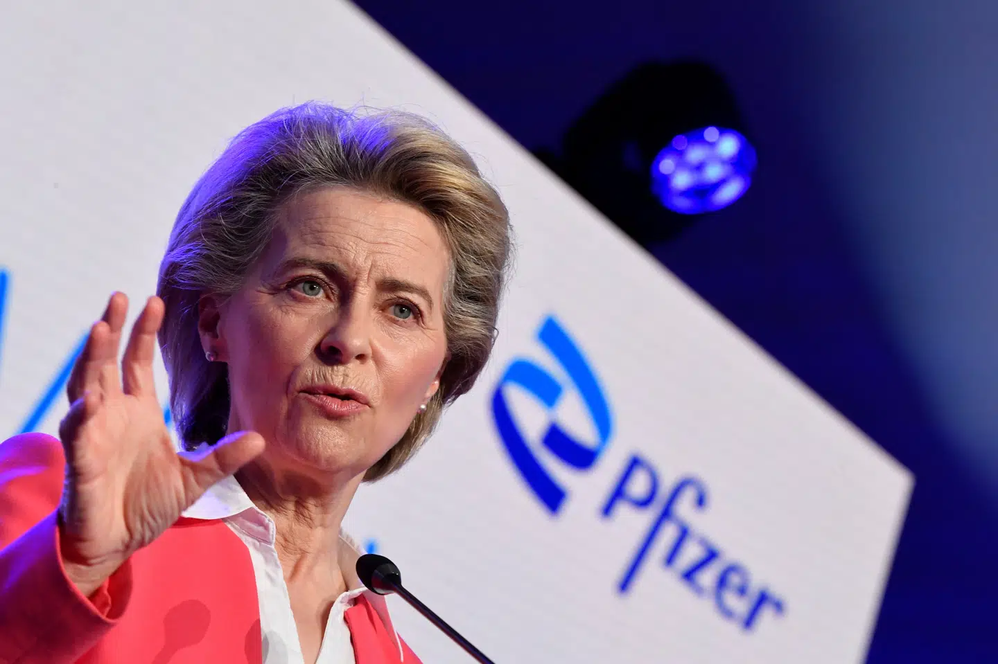 EU-Kommissionens formand, Ursula von der Leyen, håber at byde amerikanske turister velkommen til Europa til sommer, hvis de er færdigvaccinerede. (Arkivfoto) Pool/Reuters