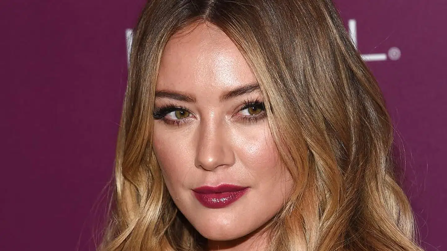 Hillary Duff attends the Entertainment Weekly 2017 pre-Emmy party at the Sunset Tower hotel in West Hollywood, on September 15, 2017. CHRIS DELMAS / AFP