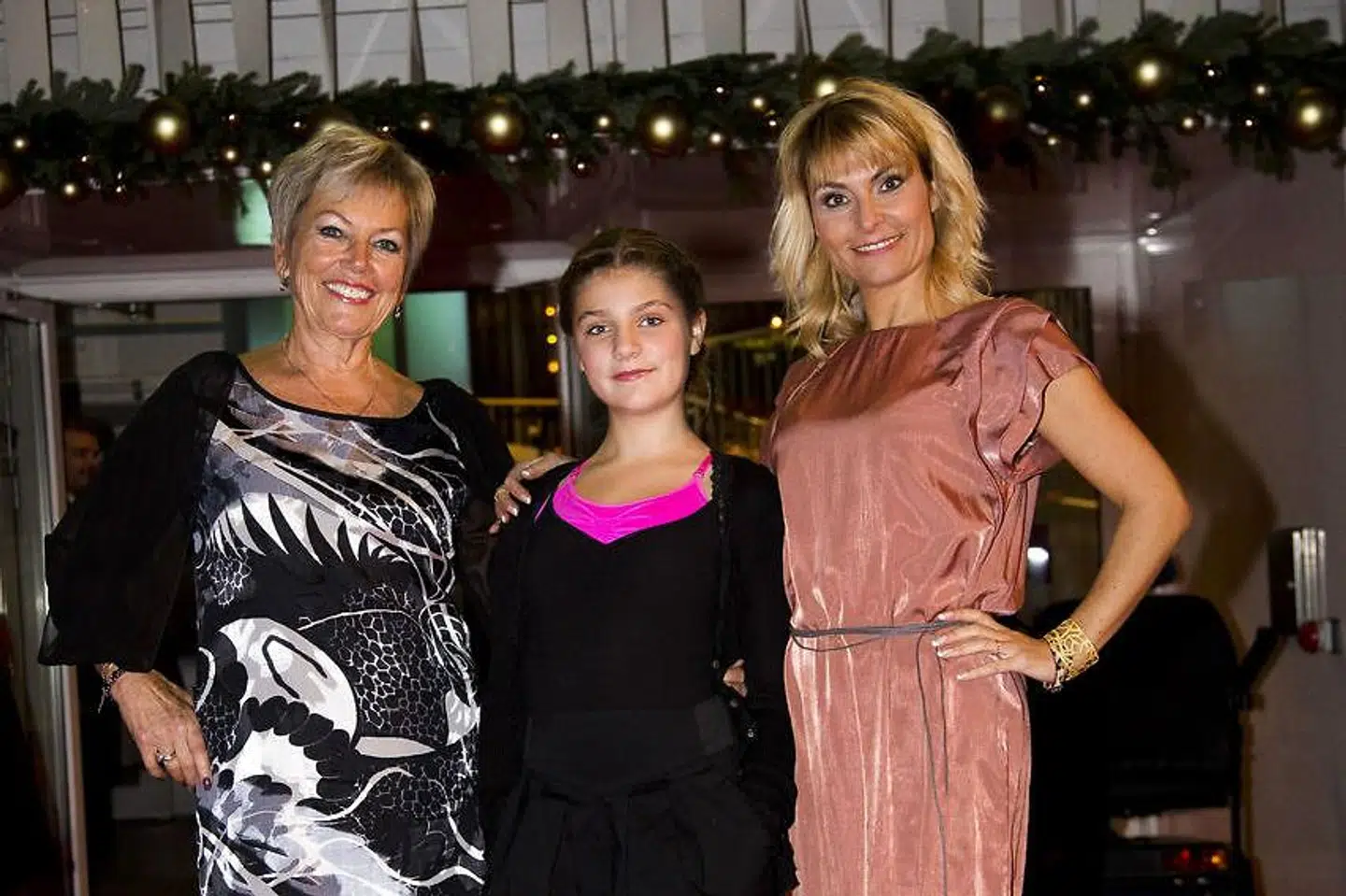 Arkivfoto af Michèle Bellaiche, hendes datter Josephine og moderen Lissy.