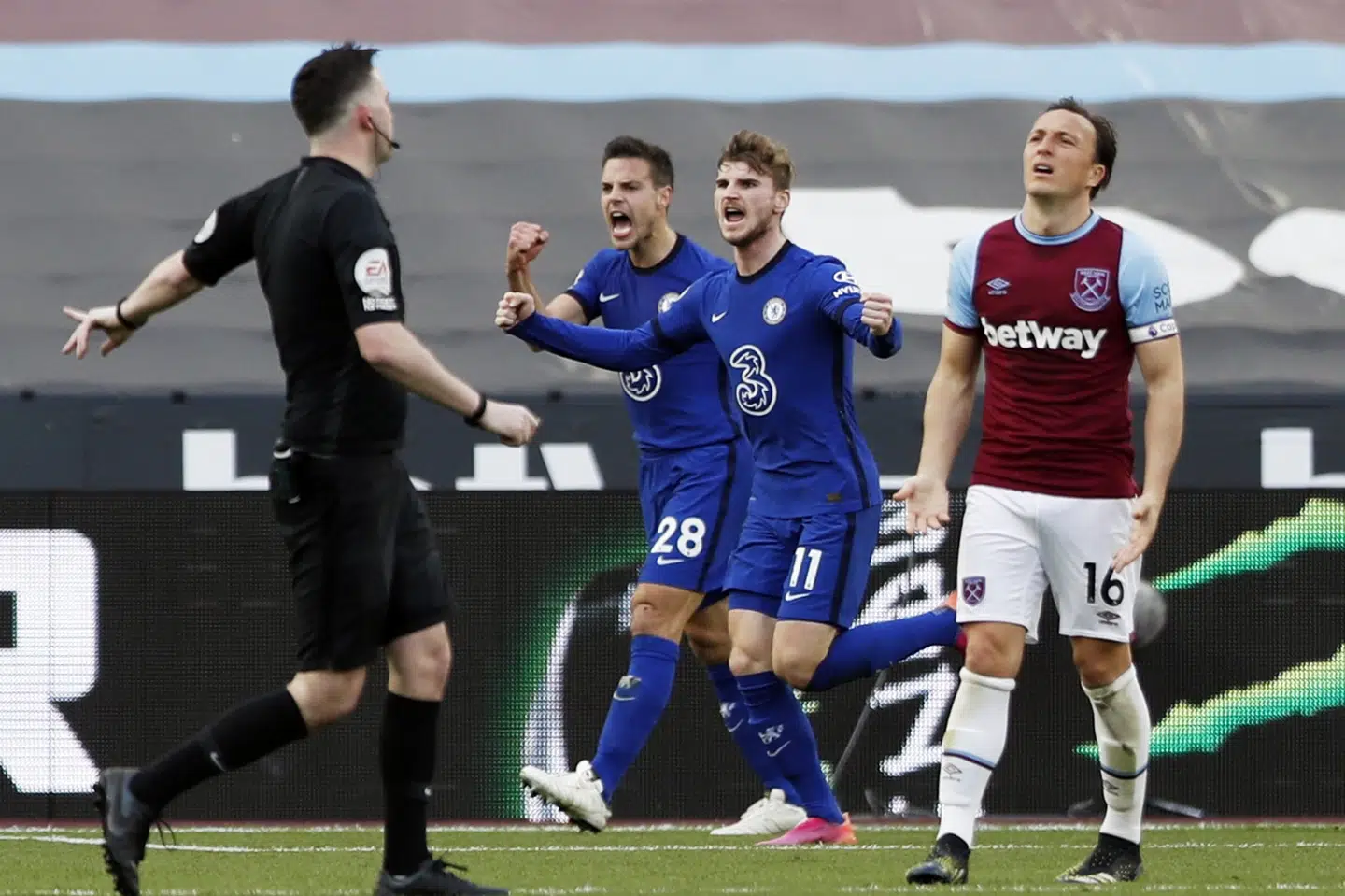 Timo Werner (nummer 11) jubler efter sin scoring. Alastair Grant/Reuters