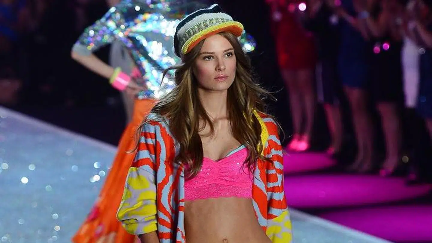 Caroline Brahe under et modeshow i 2013.