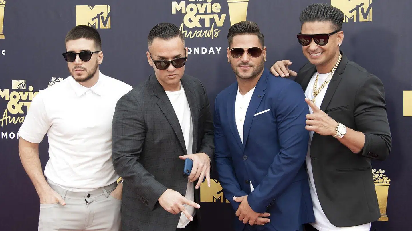 Ronnie Ortiz-Magro (nummer tre fra venstre) med sine Jersey Shore-kollegaer, Vinnie Guadagnino, Mike Sorrentino og Pauly D.