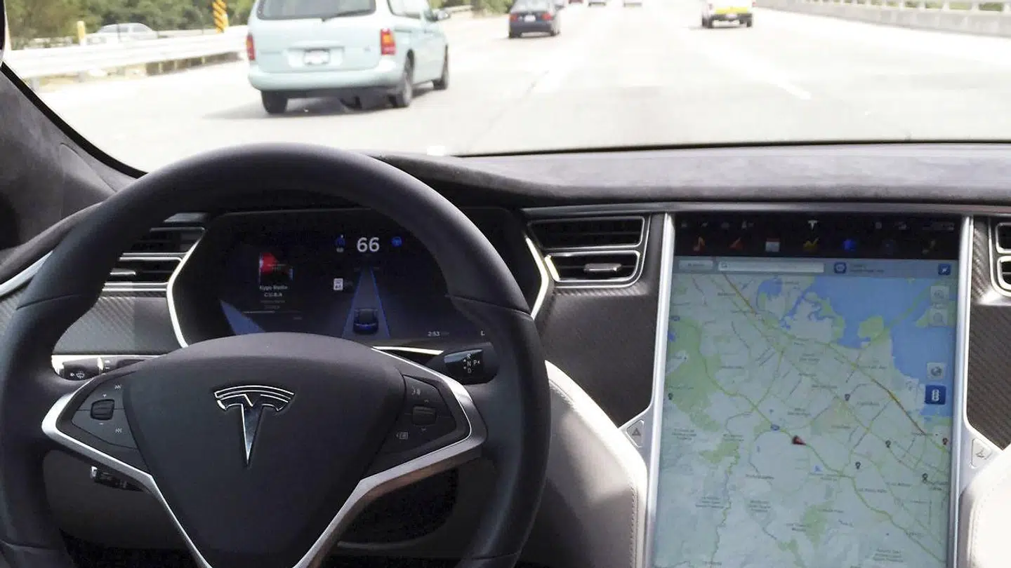 Alle nye Teslaer har en hardware, så de i fremtiden kan køre helt uden en fører.