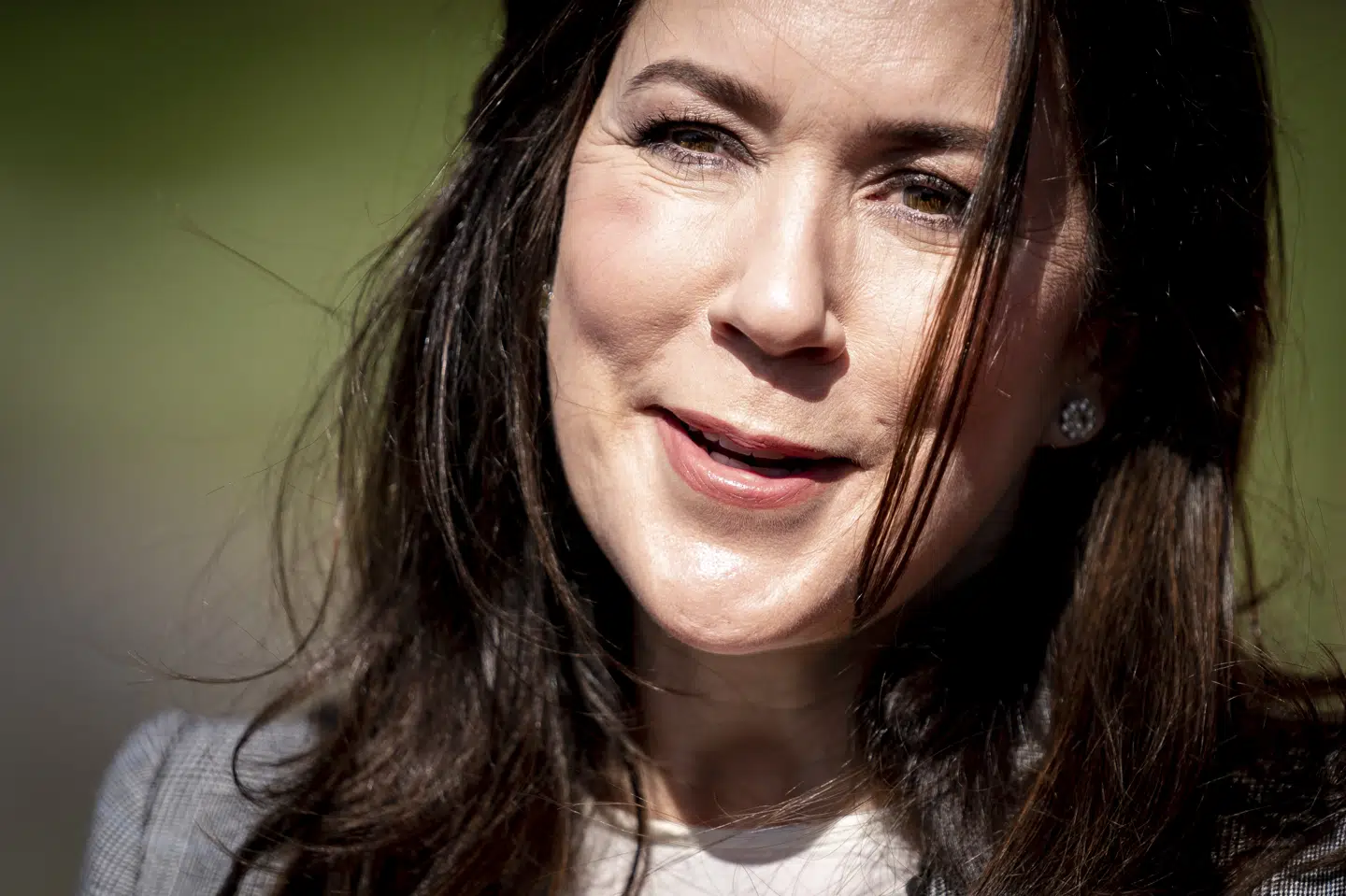 Kronprinsesse Mary bakker sin søn op, når han fra næste skoleår skal være elev på Herlufsholm Gymnasium. Mads Claus Rasmussen/Ritzau Scanpix