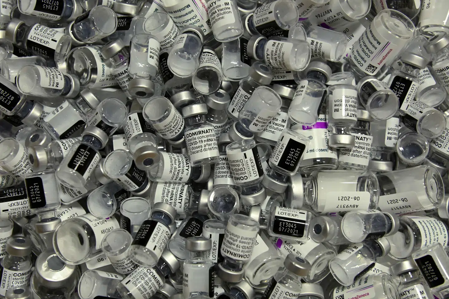 EU-Kommissionen forbereder sig på en retssag mod den svensk-britiske medicinalvirksomhed AstraZeneca for at have svigtet aftaler om leveringer af covid-19 vaccinedoser. Det oplyser kilder i EU-diplomatiet til Politico. Christof Stache/Ritzau Scanpix