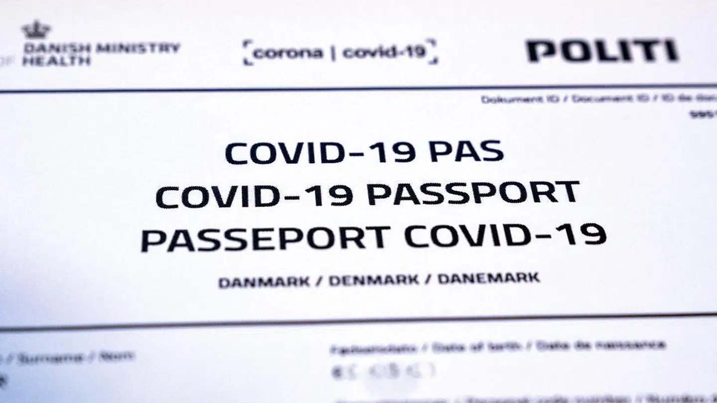 Det vides endnu ikke, hvor længe vi vil have et coronapas i vores samfund.