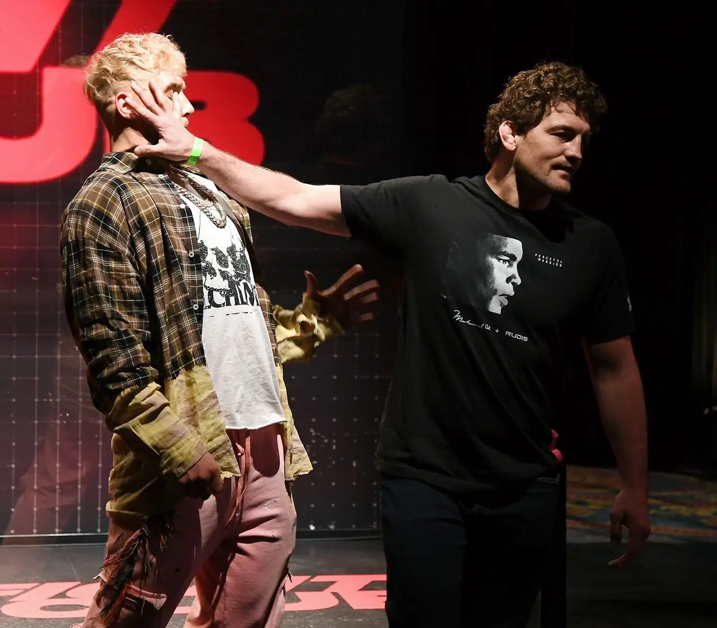 Ben Askren og Jake Paul mødtes 26. marts forud for deres store boksekamp 17. april.