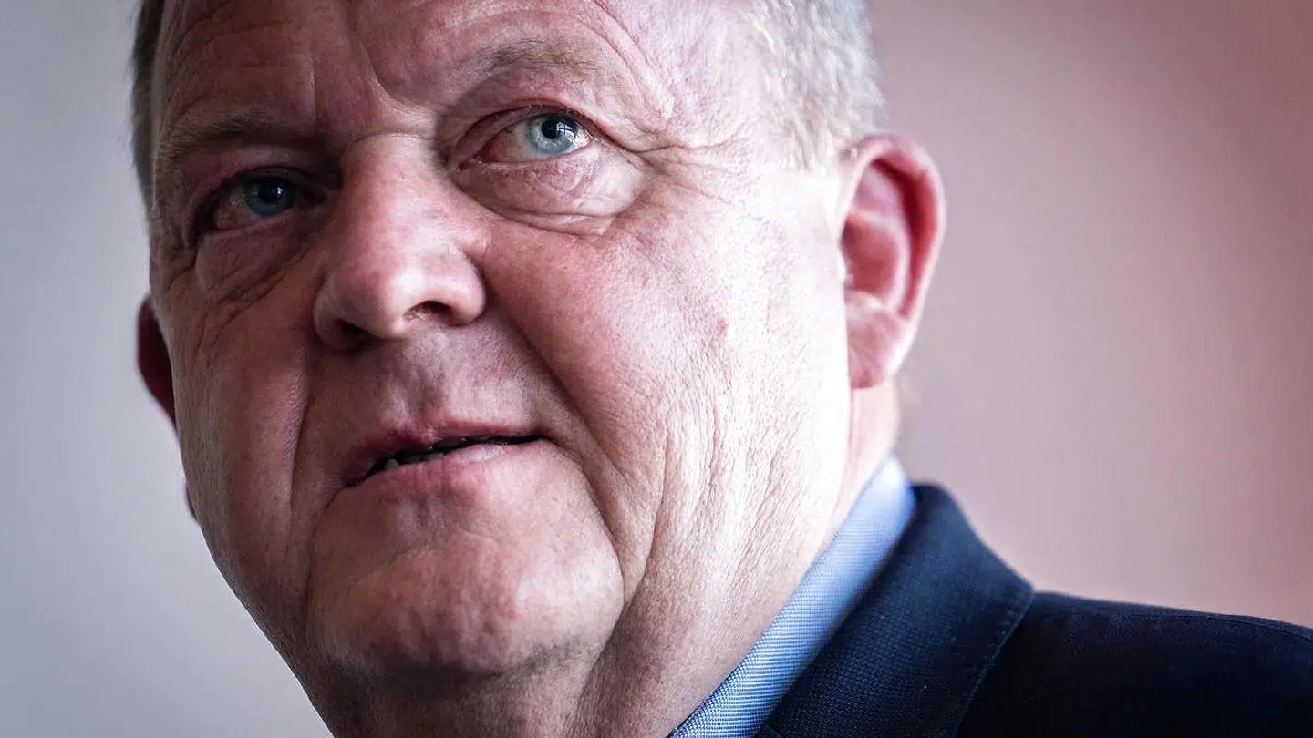 Lars Løkke Rasmussen mener, danskerne skal have mulighed for at få AstraZeneca-vaccinen, hvis de ønsker det.