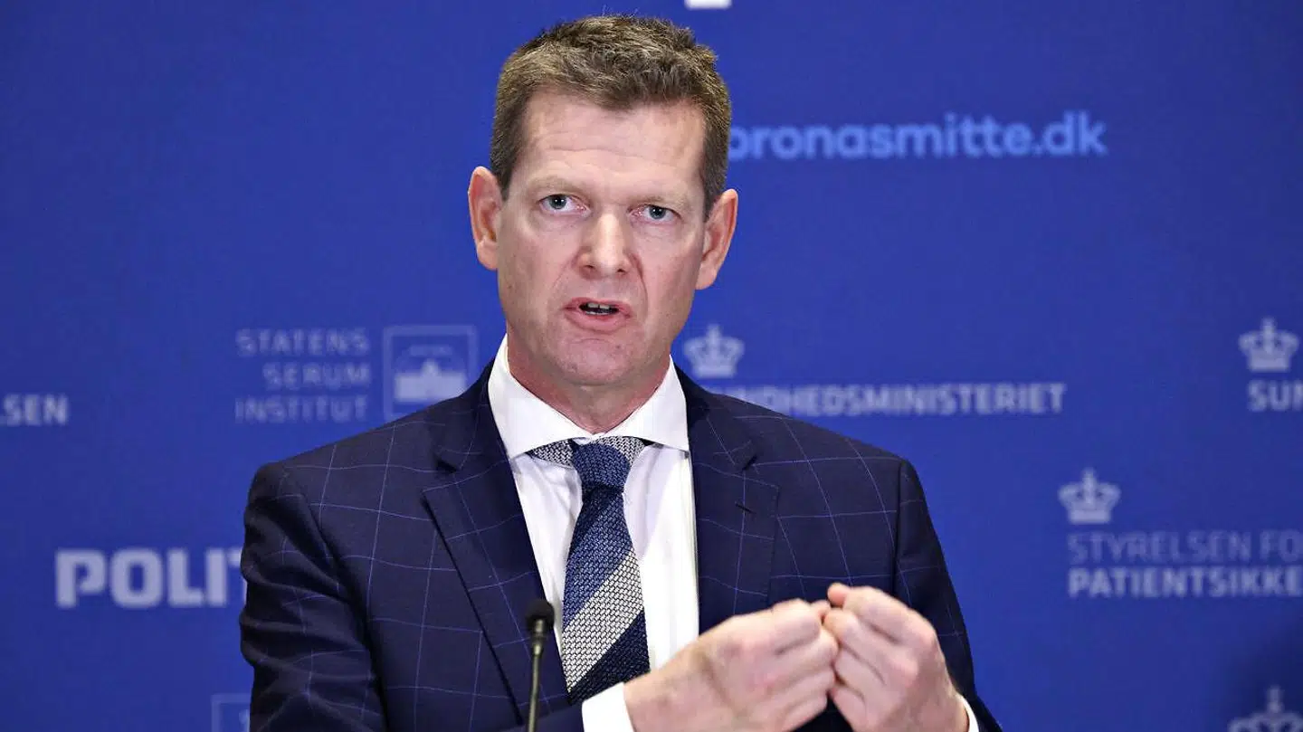 Direktør for Sundhedsstyrelsen Søren Brostrøm oplyste på under en pressebriefing om AstraZeneca 14. april 2021, at Danmark stopper brugen af vaccinen.