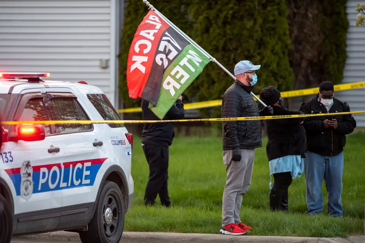 En 15-årig sort pige er blevet skudt og dræbt af politiet i Columbus i Ohio. Drabet skete, kort før ekspolitimanden Derek Chauvin tirsdag blev kendt skyldig i drab på George Floyd, hvilket førte til spontan jubel i mange amerikanske byer. Gaelen Morse/Reuters