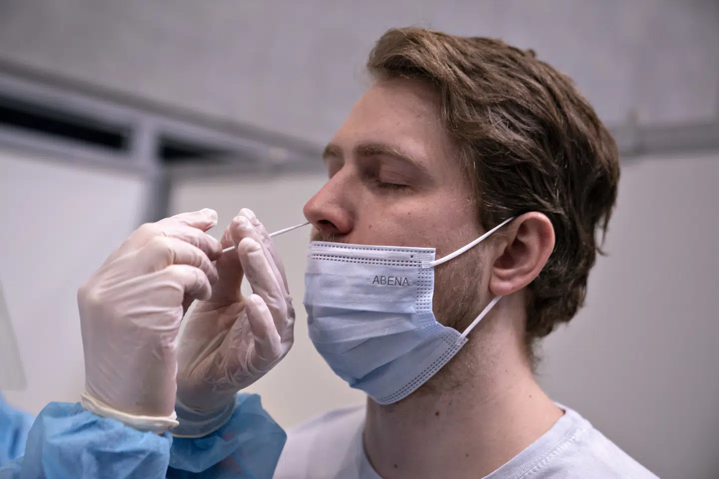 Endnu flere danskere kan nu blive testet for coronavirus hver dag. Antallet af mulige daglige test skrues op med 100.000 til 570.000. (Arkivfoto) Henning Bagger/Ritzau Scanpix
