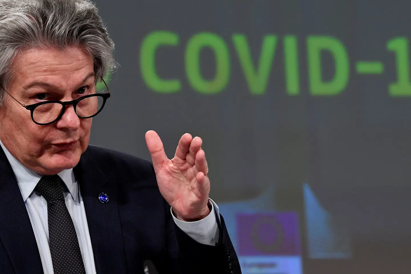 - 53 fabrikker producerer vacciner i EU. Vores kontinent er nu den største producent i verden efter USA, siger EU-kommissær Thierry Breton til den franske avis Le Figaro. Pool/Reuters