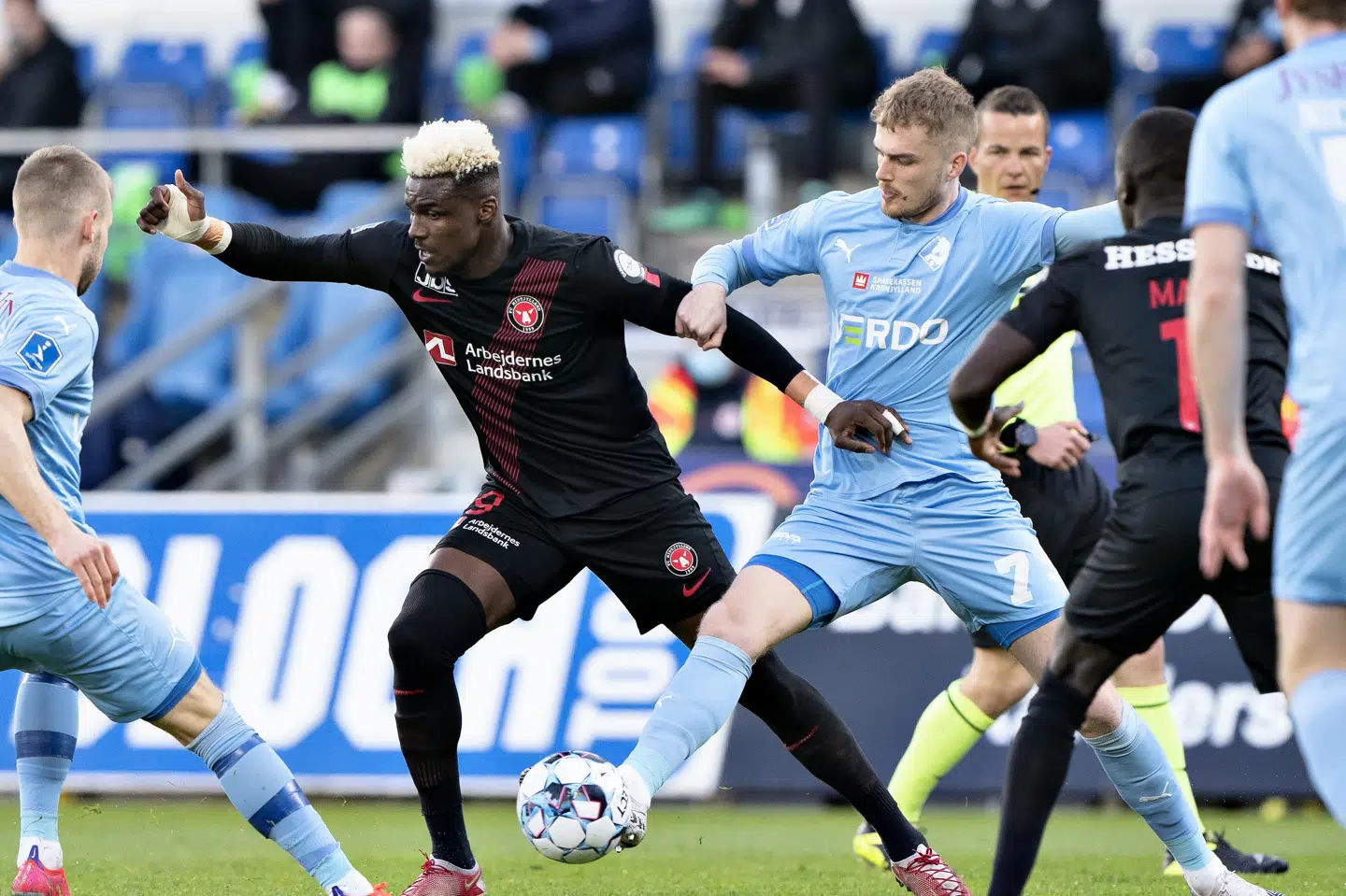 FC Midtjyllands Sory Kaba kunne ikke få prikket hul på Randers-defensiven i mandagens superligaopgør. Henning Bagger/Ritzau Scanpix