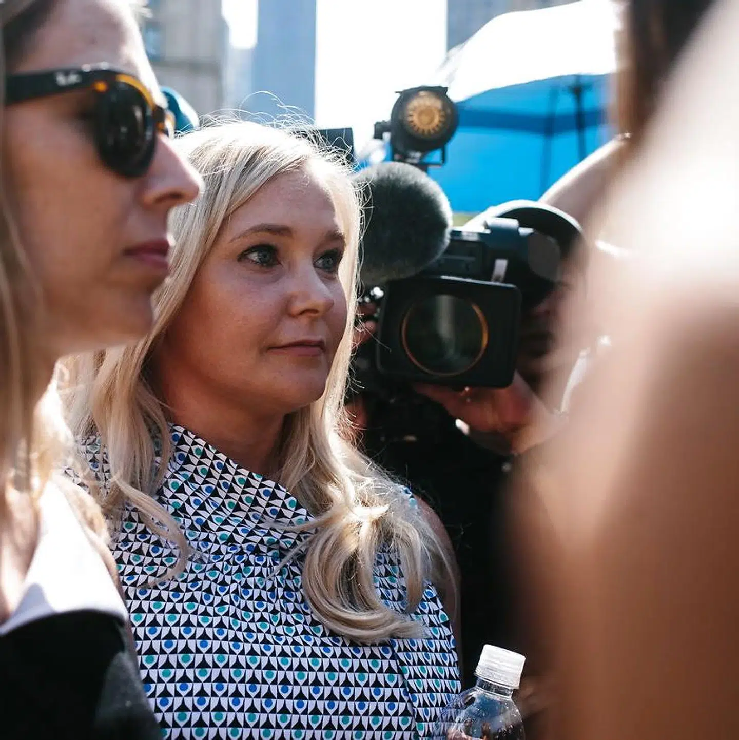 Virginia Giuffre hævder, at hun flere gange er blevet beordret at have sex med prins Andrew. Han nægter.