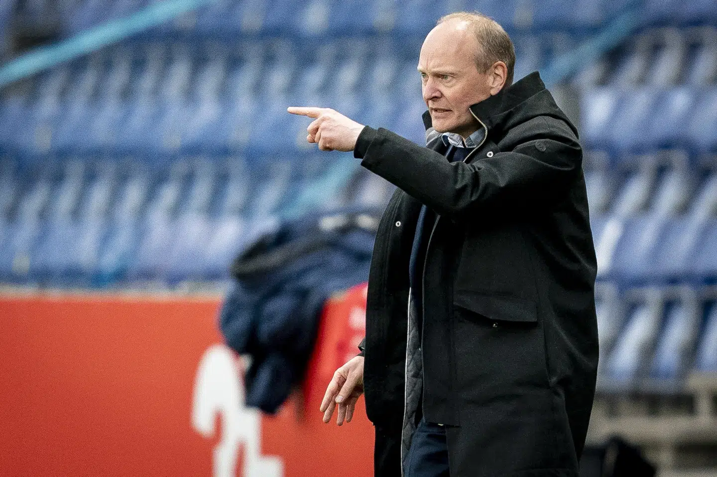 Brøndby-træner Niels Frederiksen er ikke tilfreds med at skulle forsvare andenpladsen i Superligaen. Han vil jagte DM-guld til det sidste. Mads Claus Rasmussen/Ritzau Scanpix