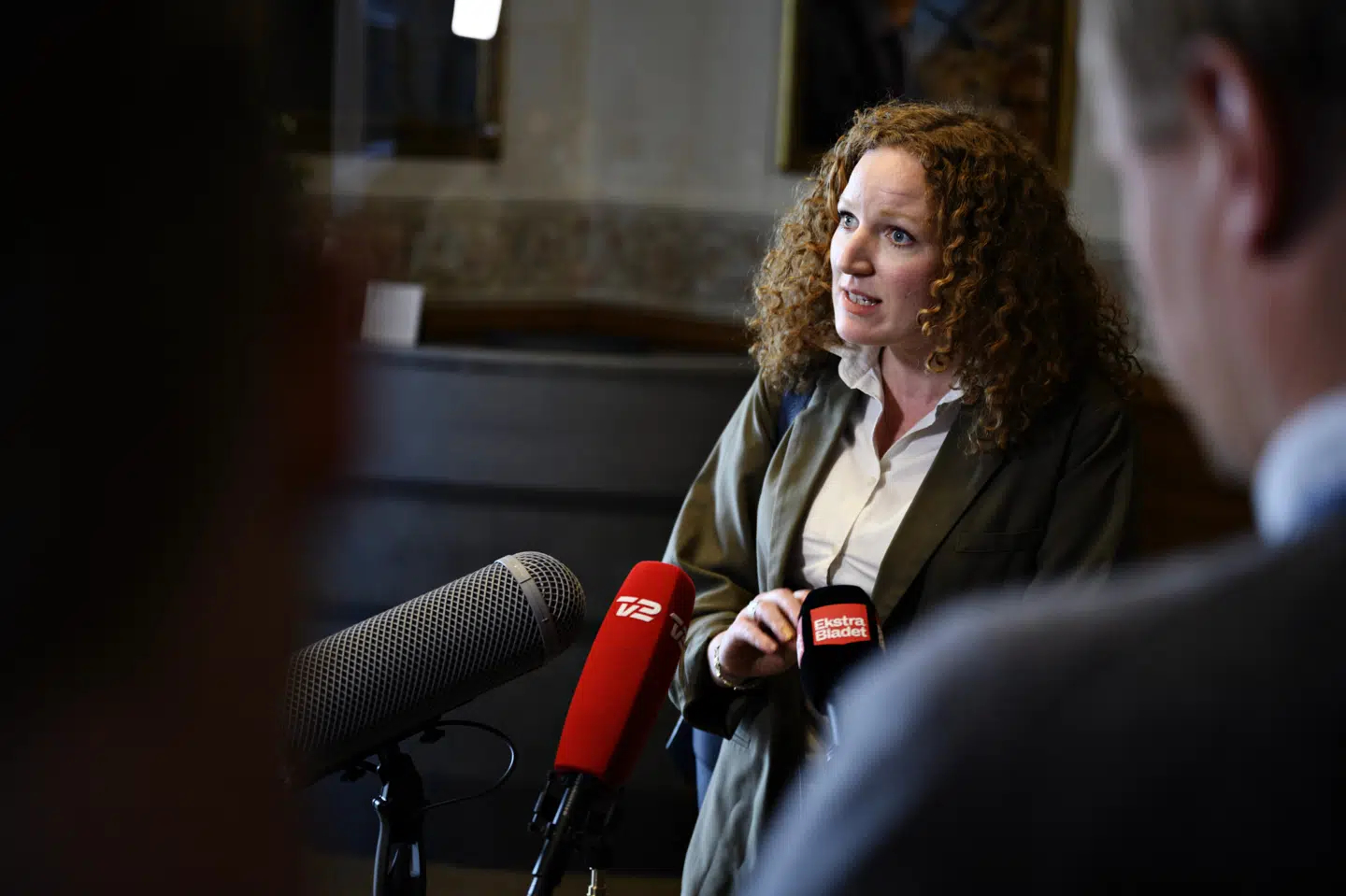 Rosa Lund (EL) kalder det meget alvorligt, hvis Nick Hækkerup (S) har tilbageholdt informationer for Folketinget. Philip Davali/Ritzau Scanpix