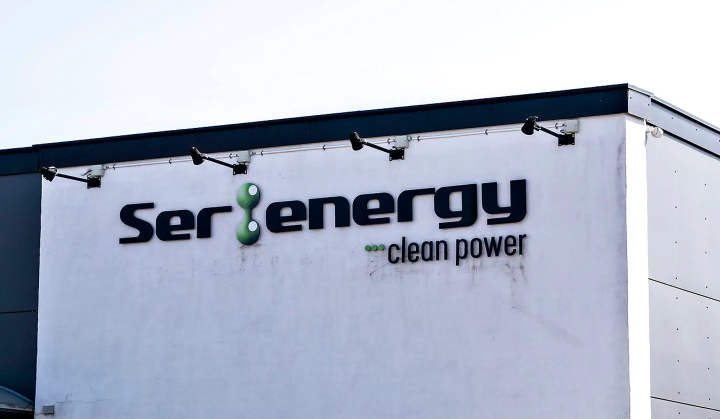 Brændselscelleproducenten SerEnergy i Aalborg er ramt af industrispionage. Sagen mod en 35-årig russisk kemiingeniør kører nu for lukkede døre ved Retten i Aalborg