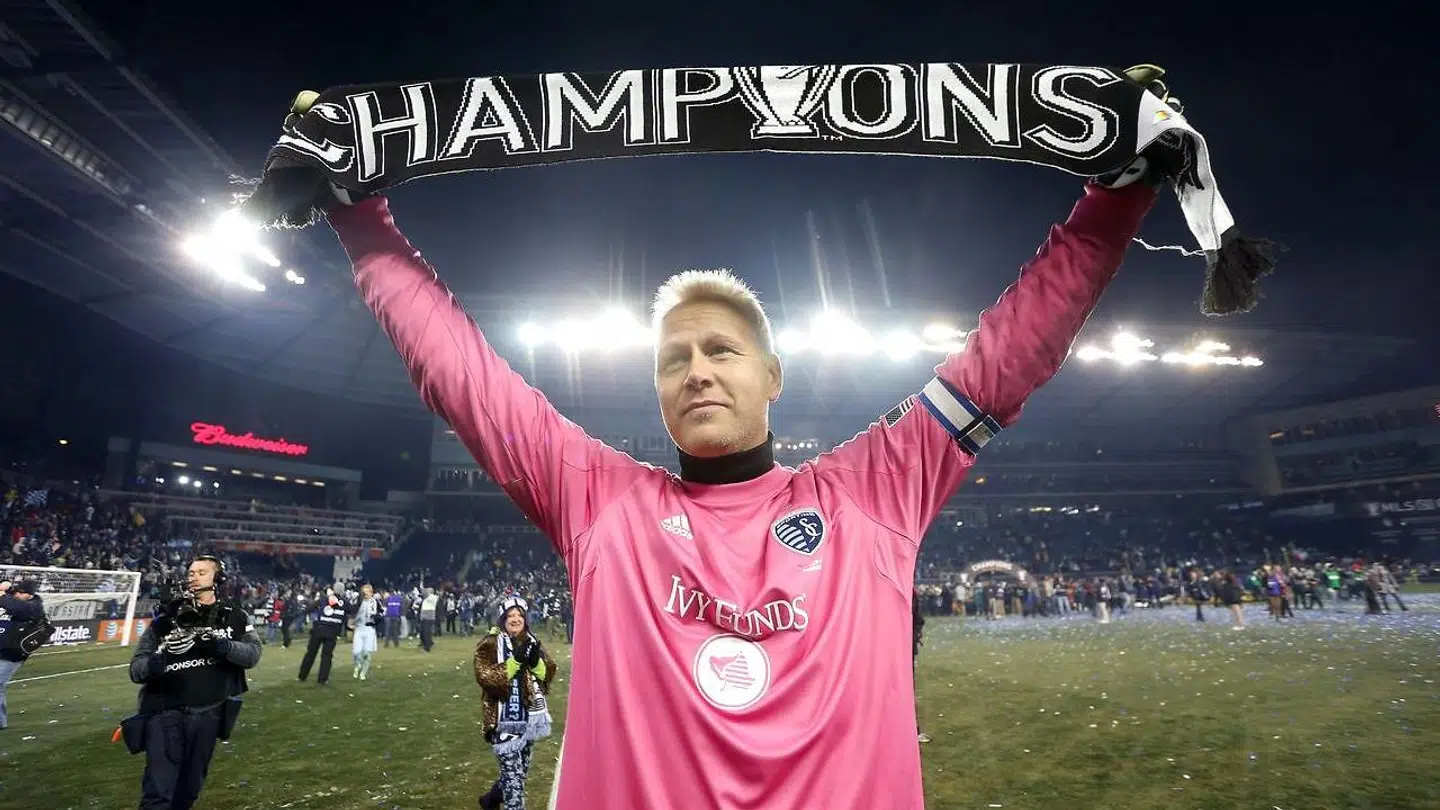Den tidligere AaB-keeper Jimmy Nielsen har skabt sig et nyt liv i USA, hvor han har nydt succes med sin fodbold.