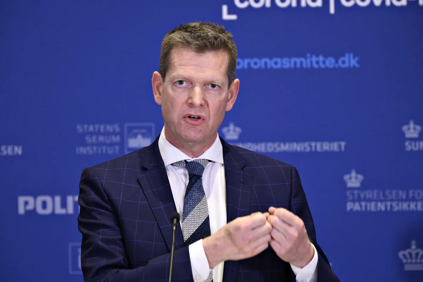 Ifølge direktør for Sundhedsstyrelsen Søren Brostrøm ved man ikke, hvor stor en beskyttelse to forskellige vacciner mod coronavirus giver i samspil. Men man antager, at andet stik giver en god og ekstra immunitet. (Arkivfoto) Philip Davali/Ritzau Scanpix