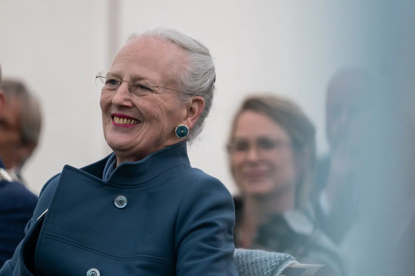 Fredag fylder dronning Margrethe 81 år, og i den forbindelse taler hun med radiovært Adrian Hughes om at gøre sig umage med at give nye svar på gamle spørgsmål. (Arkivfoto) Emil Helms/Ritzau Scanpix