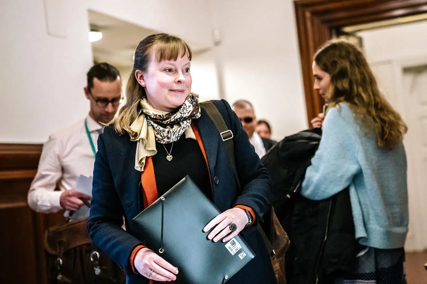 Kulturminister Joy Mogensen (S) ankommer til samråd om udendørs sportsbegivenheder på Christiansborg onsdag den 14. april 2021