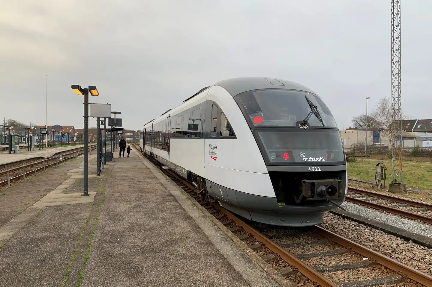 Midtjyske Jernbaner betjener i dag de to togstrækninger med Desiro-tog i dieseludgaven. Men fremtiden står på batterier. Region Midtjylland/Free