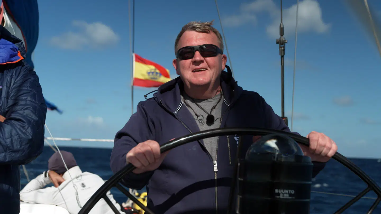 Lars Løkke ved roret.