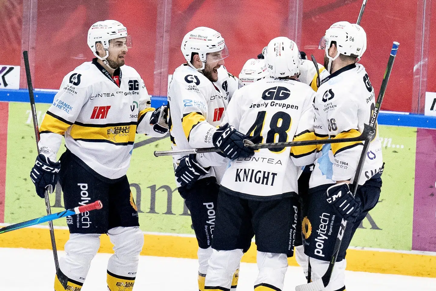 Esbjerg-spillerne håber at kunne fejre flere mål søndag aften. Henning Bagger/Ritzau Scanpix