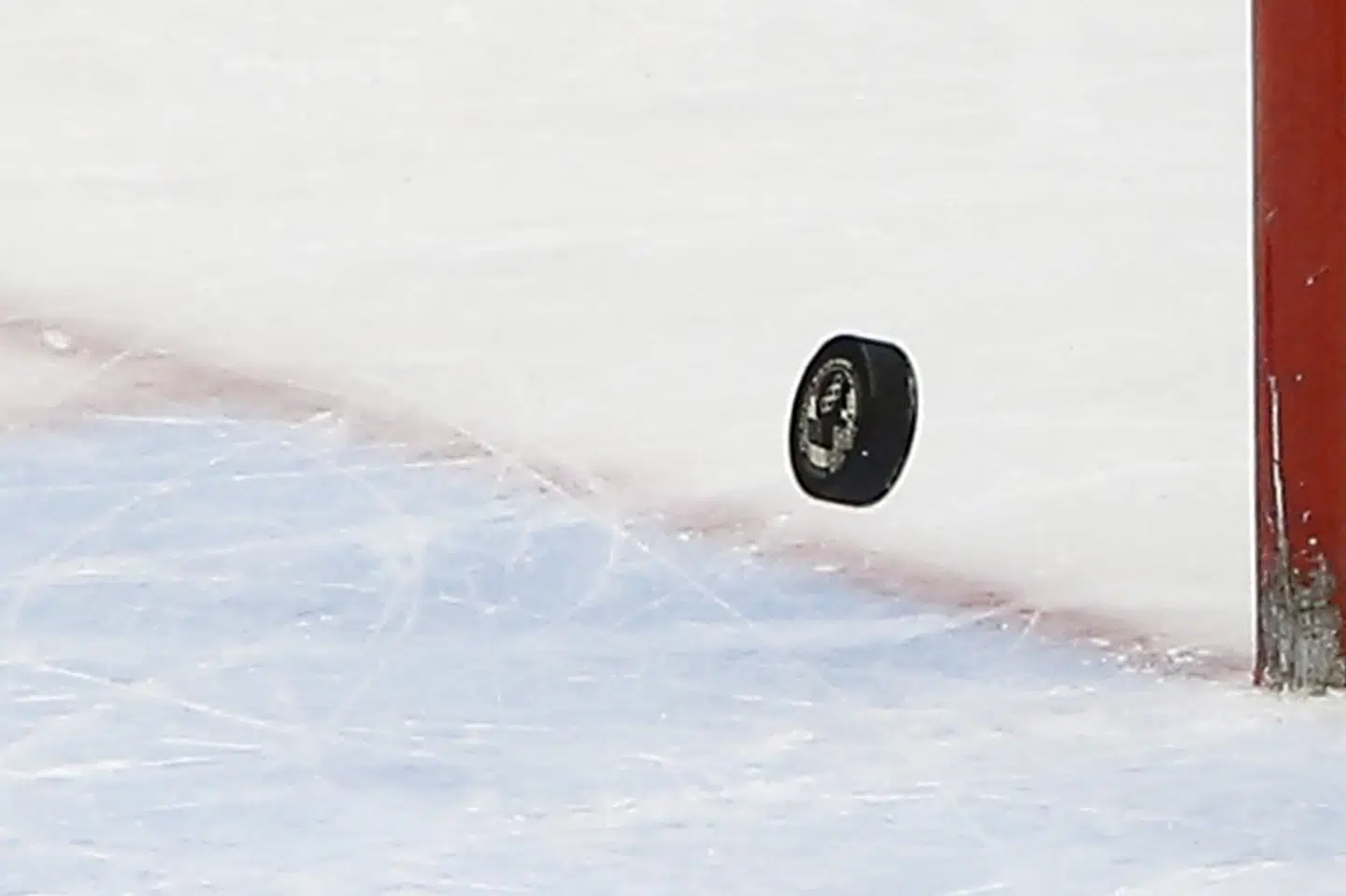 Mads Frandsen er klar til at droppe pucken under ishockey-VM i maj og juni. Jim Young/Reuters