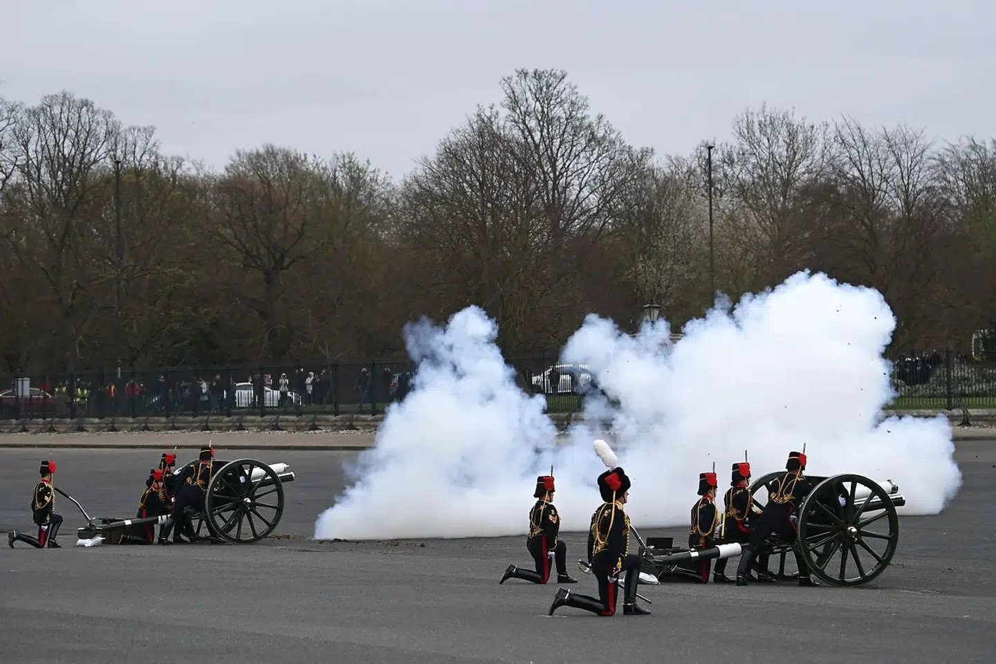 Der blev affyret flere kanoner i London for at markere prinsens død.