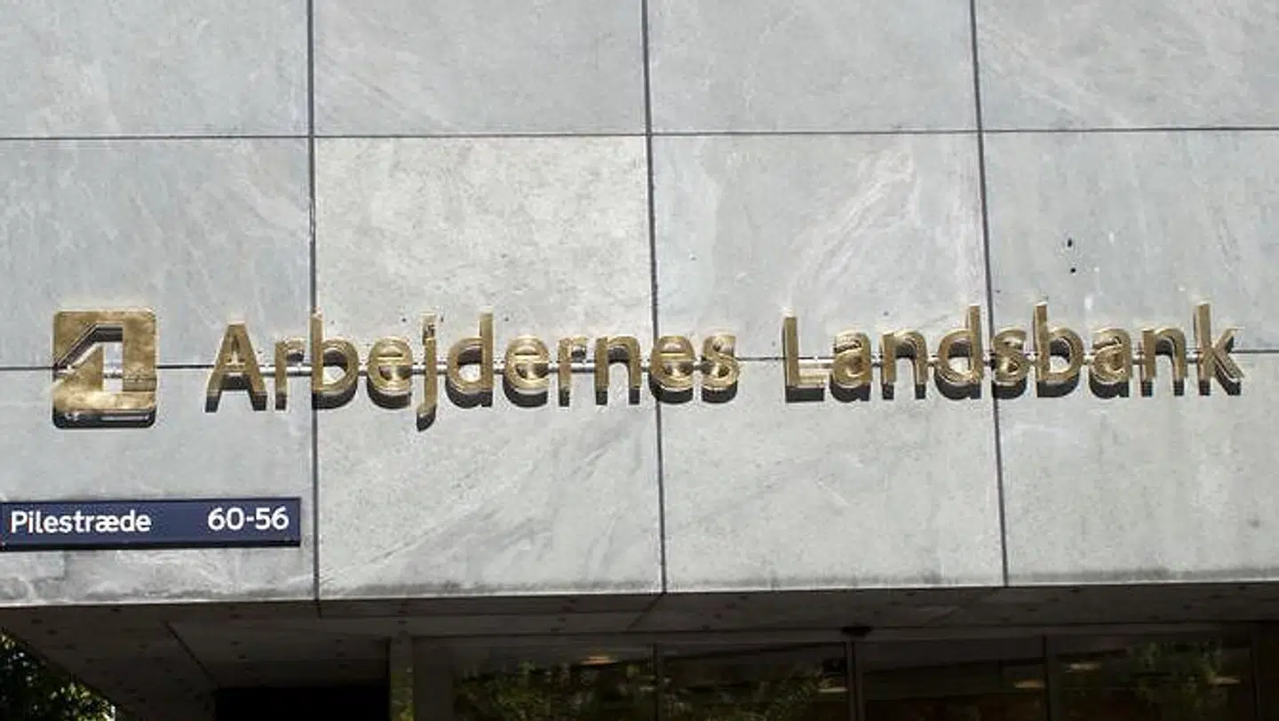 Arbejdernes Landsbank stopper deres sponsorat til landsholdet.