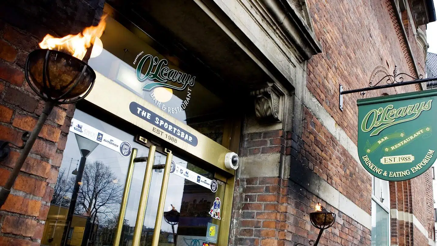 Det har tidligere også ligget en O'Learys ved Københavns Hovedbanegård, men den er lukket.