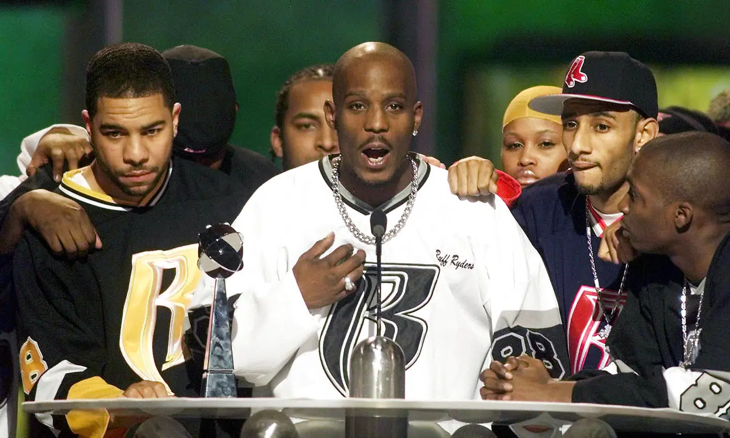 DMX her fotograferet efter at have modtaget 'R&B Albums Artist of the Year' ved Billboard Music Awards i 1999.