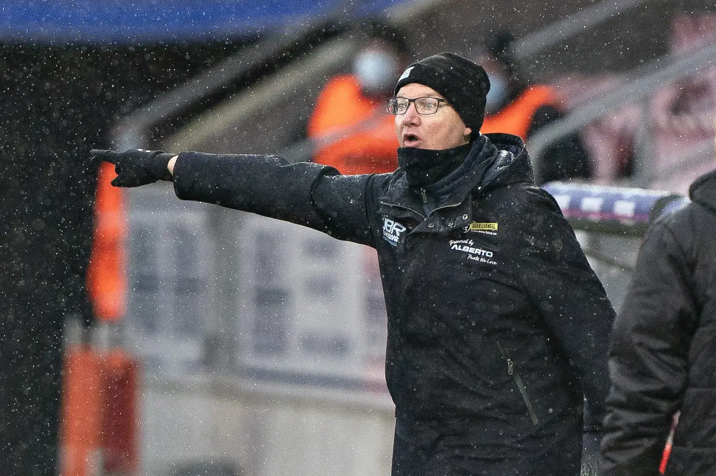 - Vi er stadig i live og stadig forsvarende pokalvindere, og vi går efter at afgøre det i Haderslev. Denne kamp gør os ikke mindre optimistiske, for vi har noget, der virker mod FCM, siger Glen Riddersholm efter nederlaget på 0-1. Henning Bagger/Ritzau Scanpix