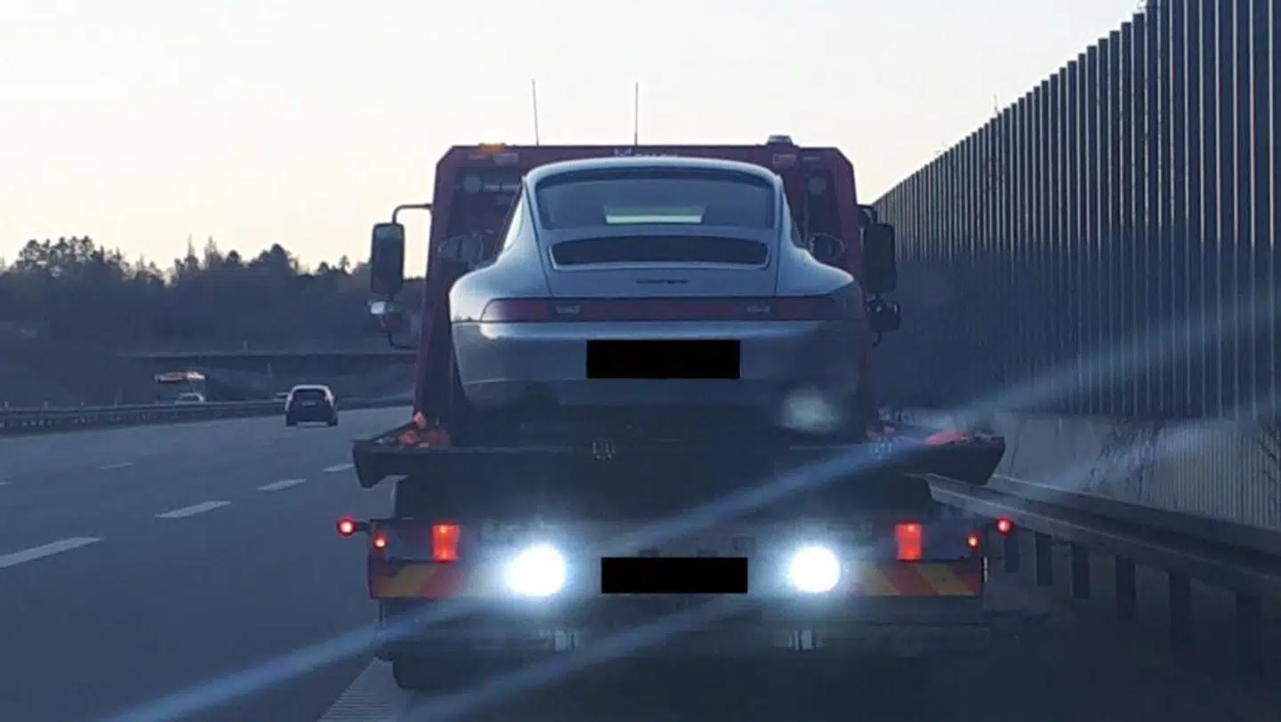 Politiet beslaglagde forleden den Porsche, som en nordsjællandsk mand havde lånt af sin vej. Vennen havde nemlig brugt bilen til vanvidskørsel.