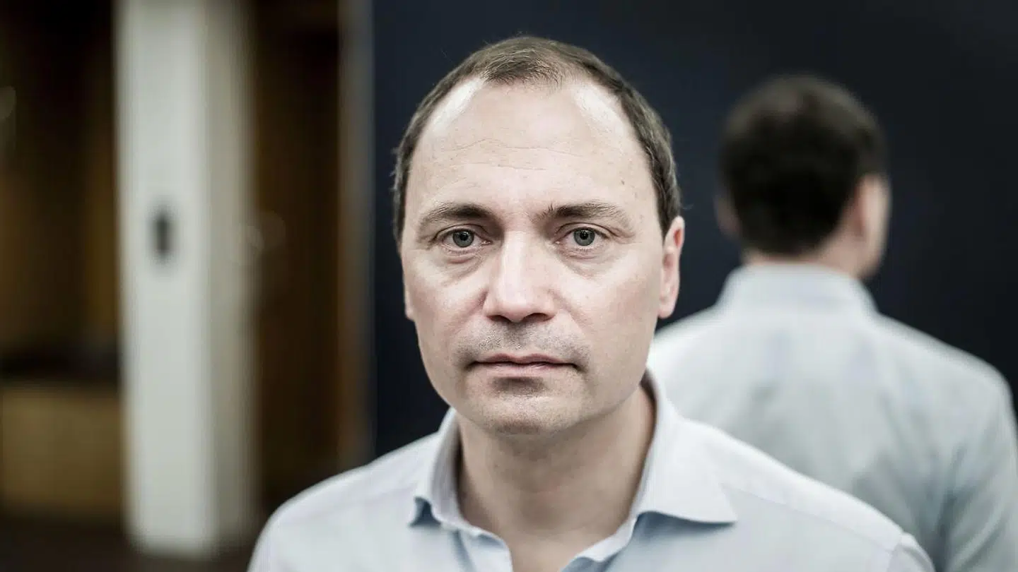 Tommy Ahlers sidder i Folketinget for Venstre.