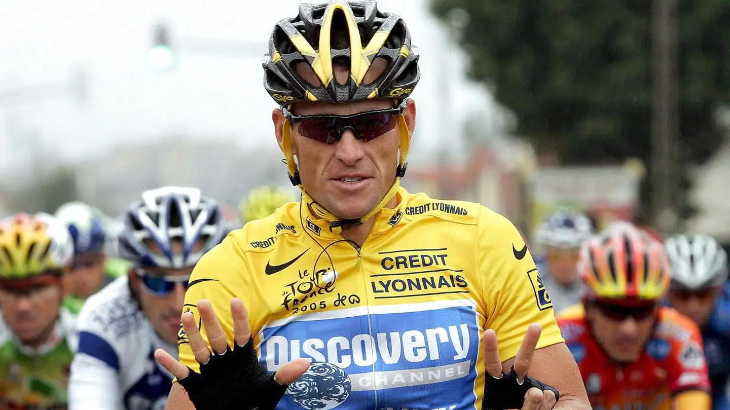 Lance Armstrong, Luke Armstrongs far, er tidligere cykelrytter.