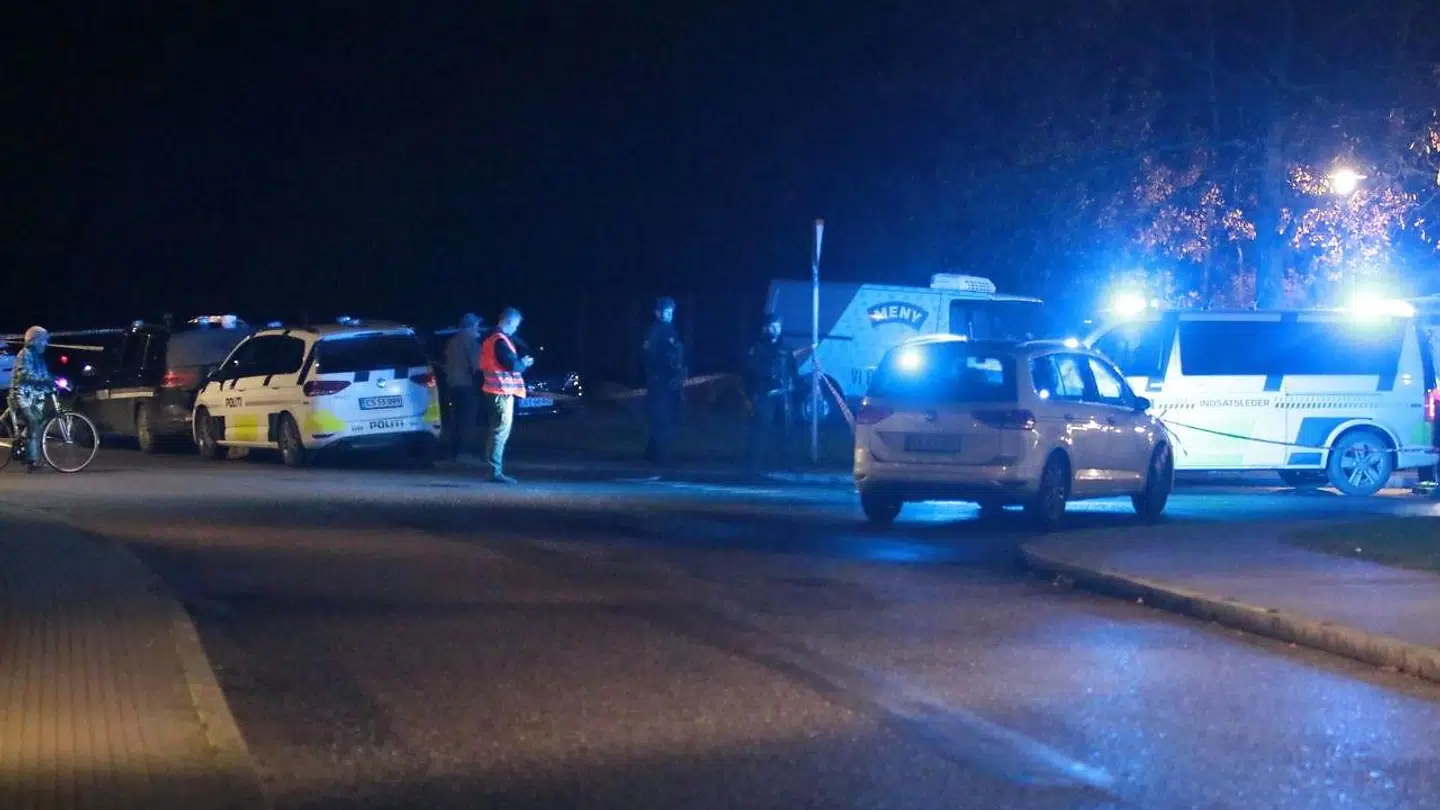 Politiet til stede efter et skyderi på Nørre Allé i Kalundborg, tirsdag aften den 17. november 2020. (Foto: Presse-fotos.dk/Scanpix 2020)
