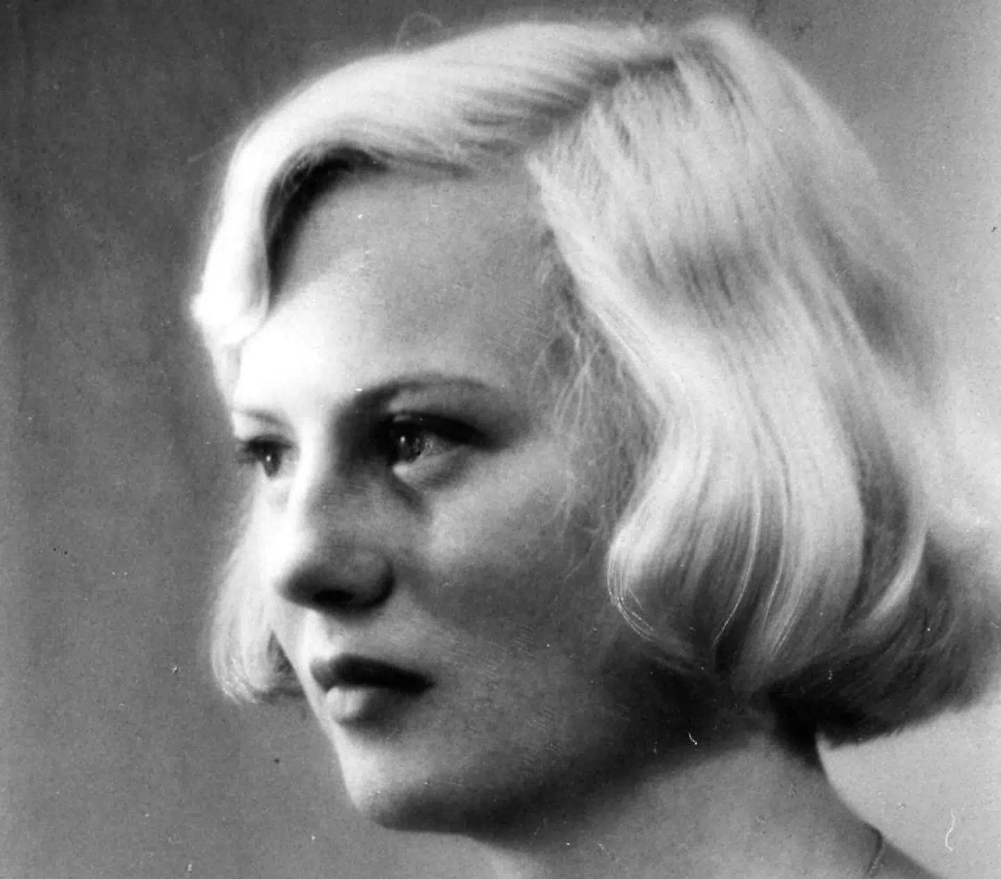 Lisbet Dahl drømmer ikke om at få ungdommen tilbage, men måske gerne lidt af fortidens stramhed. Her ses hun i en 16-årig udgave.