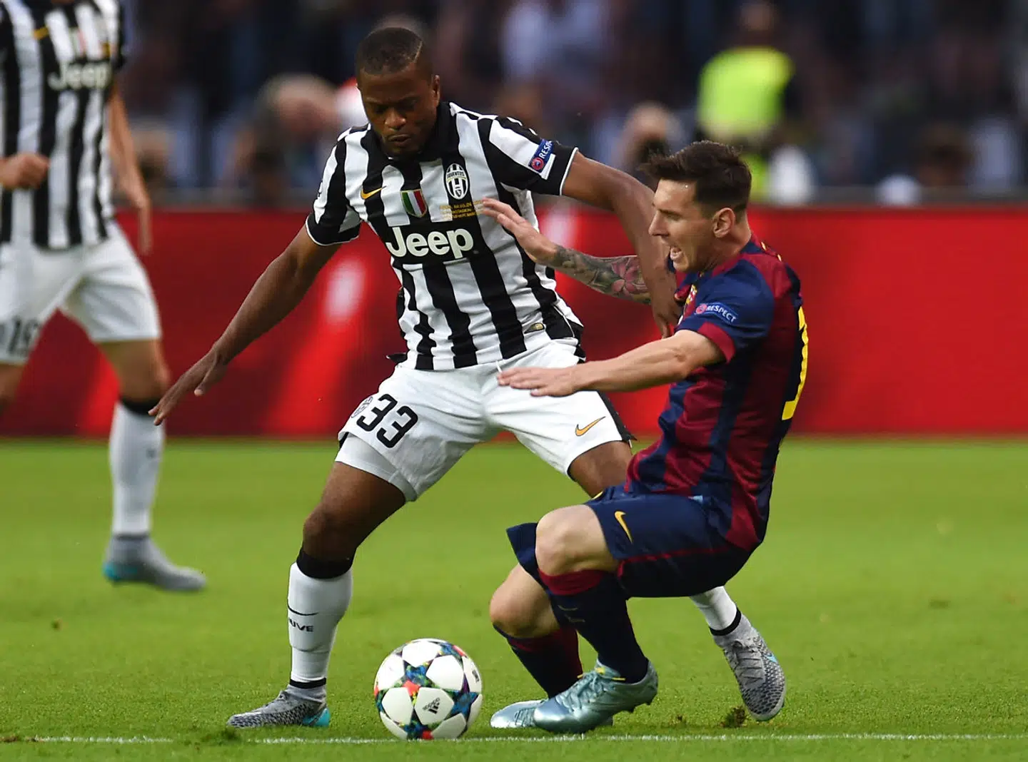Patrice Evra spillede også tre sæsoner i Juventus. Han nåede blandt andet Champions League-finalen med det italienske hold, men blev slået af Barcelona og Lionel Messi i 2015.