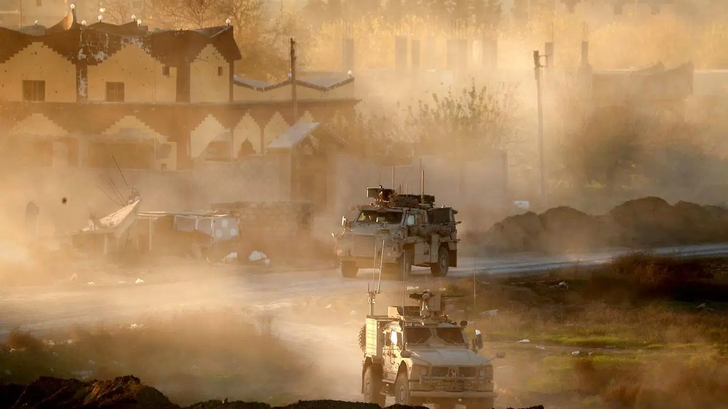 Der har været borgerkrig i Syrien siden 2011. Flere oprørsgrupper, heriblandt IS, har kæmpet for at afsætte den syriske præsident Bashar-al-Assad.