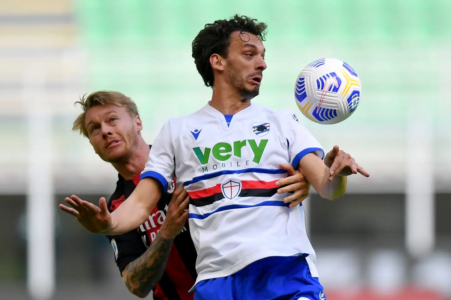 Simon Kjær spillede hele kampen for AC Milan, der lørdag spillede 1-1 hjemme mod Sampdoria. Daniele Mascolo/Reuters