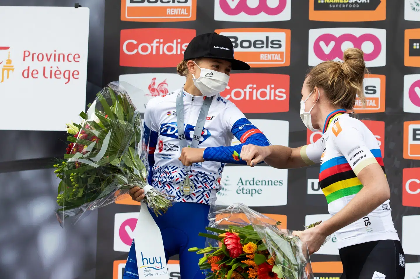 Cecilie Uttrup Ludwig (tv) vil angribe sig til sejr i årets udgave af Flandern Rundt. Kristof Van Accom/Ritzau Scanpix