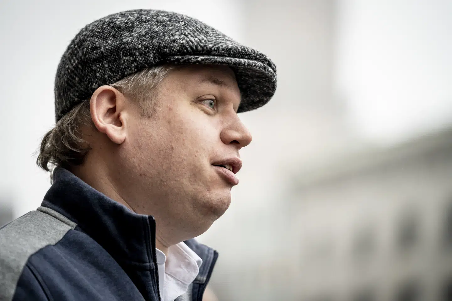 Stram Kurs-stifter Rasmus Paludan blev ved et udendørs møde i Aarhus grundlovsdag i fjor angrebet af en knivmand. Manden blev skudt af politiet, og det var helt efter bogen, fastslå Statsadvokaten i Viborg. (Arkivfoto). Mads Claus Rasmussen/Ritzau Scanpix