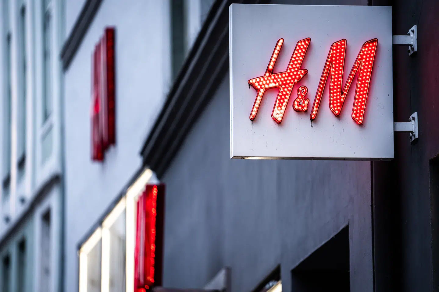 Op mod 1800 af H&M's butikker på verdensplan - svarende til mere end hver tredje - har været lukket i løbet af vinteren. (Arkivfoto) Emil Helms/Ritzau Scanpix