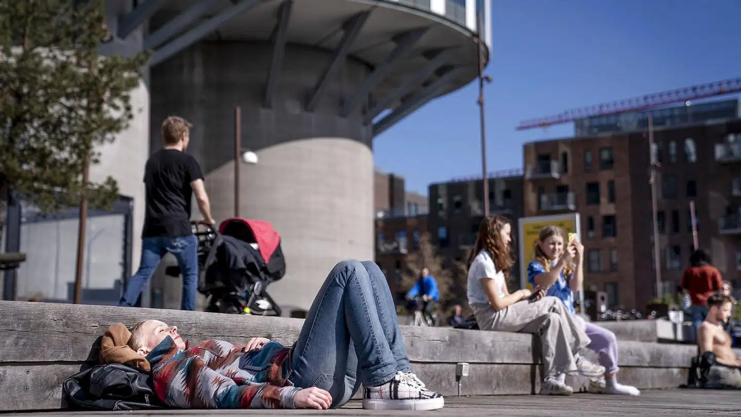 Nordhavnkvarteret i København tirsdag den 30. marts 2021. Det lune vejr skyldes et højtryk over Mellemeuropa, som sender varm og efterhånden tør luft frem mod Danmark fra sydvest, skriver DMI. Foto: Liselotte Sabroe/Ritzau Scanpix